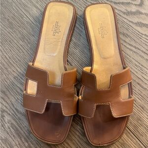 Hermes Brown Oran sandals